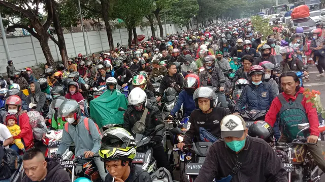 MEGABERITA - Polisi Imbau Masyarakat yang Mudik dengan Jarak Lebih 50 Km Tidak Gunakan Motor