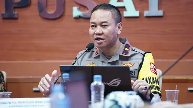 MEGABERITA - Mabes Polri Buka Suara soal Bentrok TNI AL vs Brimob di Sorong